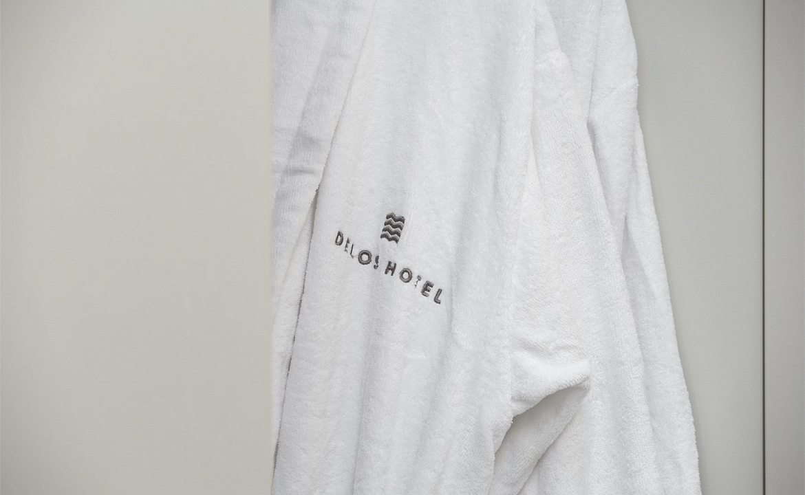 Делюкс c двумя односпальными кроватями. Отель "Delos Hotel". Адлер