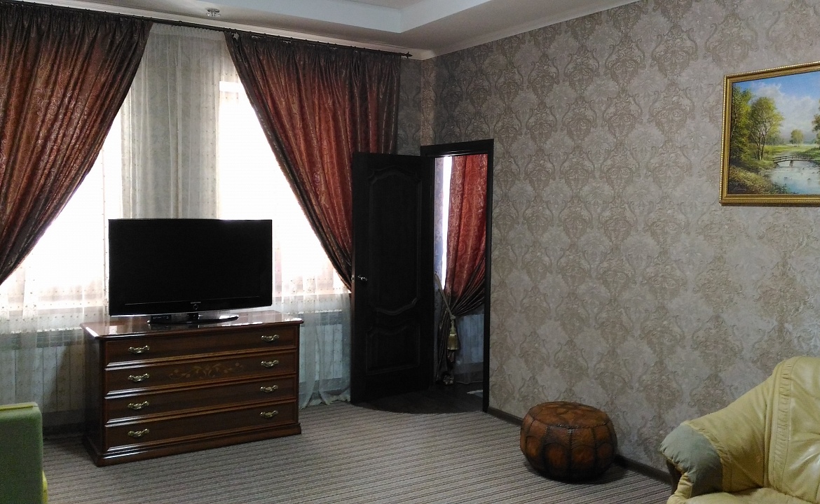 Люкс двухкомнатный. Гостевой дом На Пролетарской. Евпатория