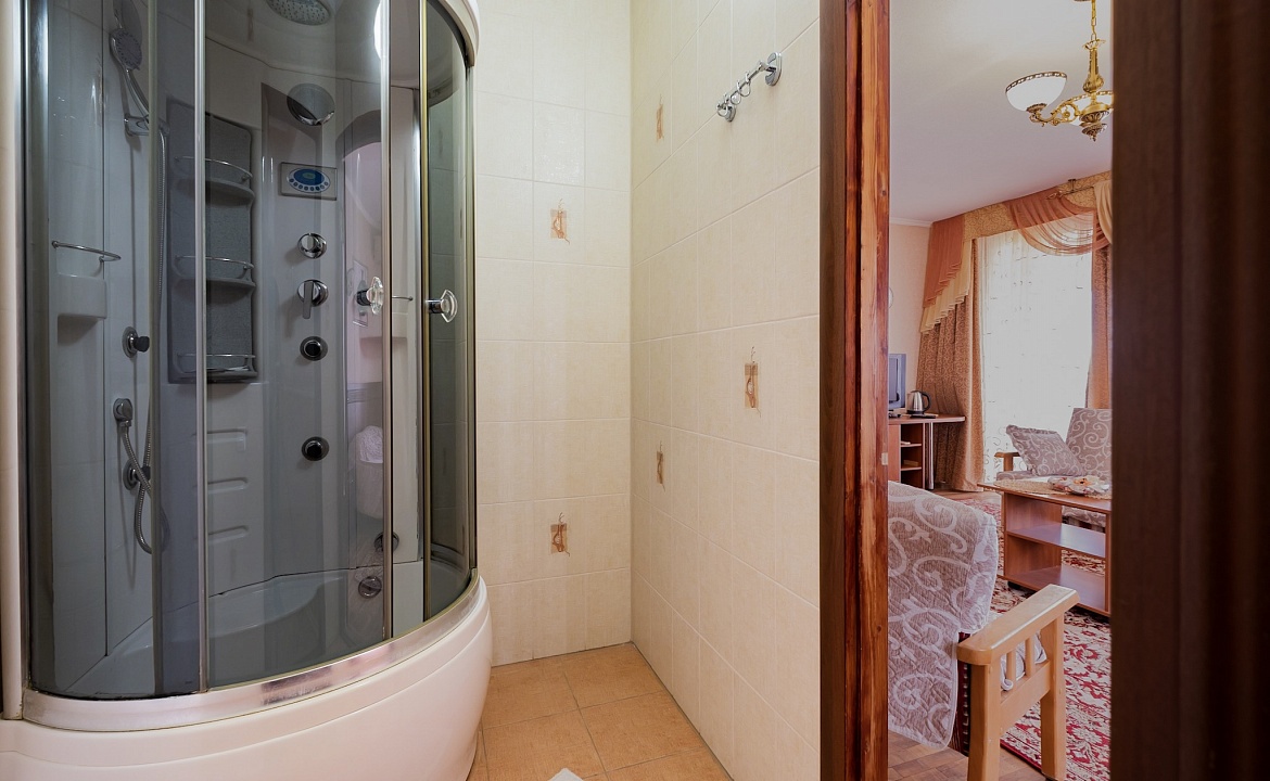 3-х местный «Полулюкс». Гостевой дом Крутой берег. Анапа