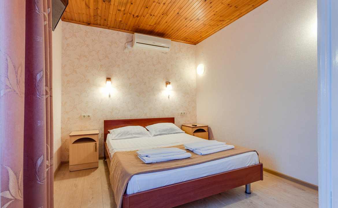 Летний коттедж Корпус 1. Гостевой дом "Олива". Анапа