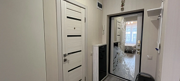 Квартира в многоквартирном доме Стильный апартамент с красивым видом на море и горы