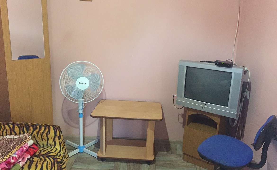 Двухместный «Эконом» 2 этаж. Гостевой дом на Комарова 17. Витязево