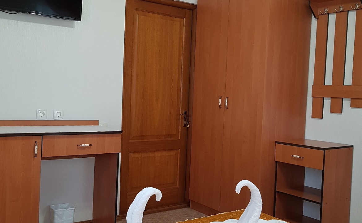 2х местный стандарт. Гостиница "Водолейчик". Алушта