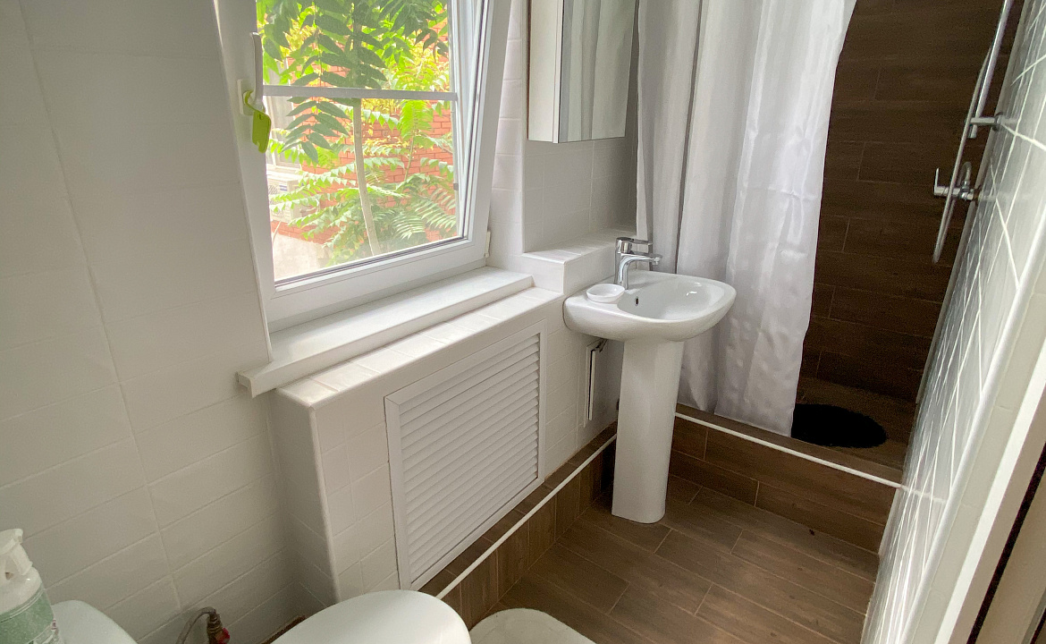 Двухместная комната на вторгом этаже 4. Гостевой дом GreenWall. Анапа