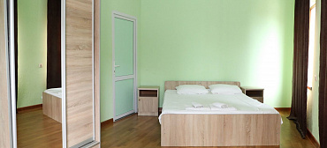 Отель Пшандра