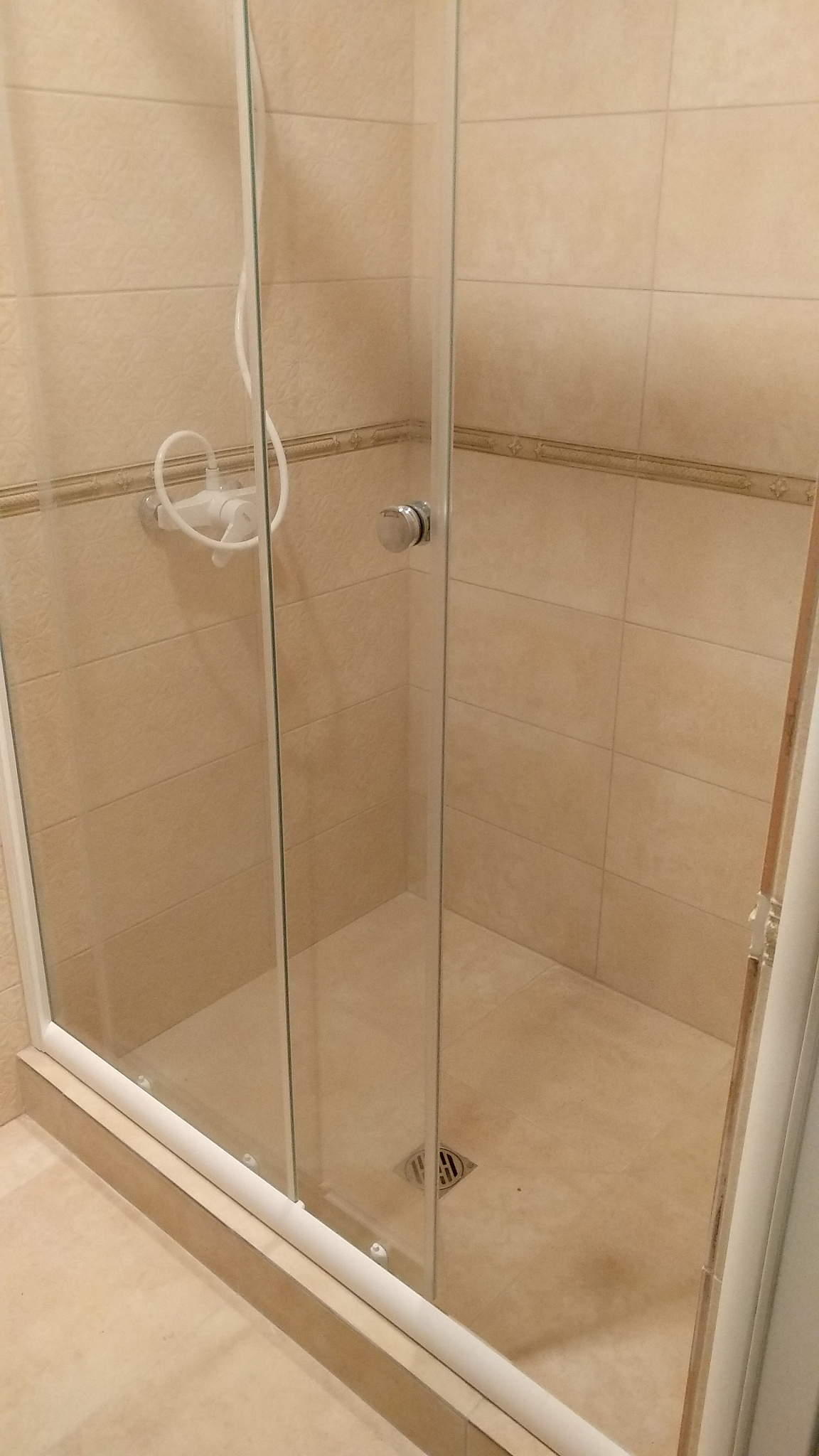 . Частный дом на Набережной в с. Каменское. Крым - частный сектор