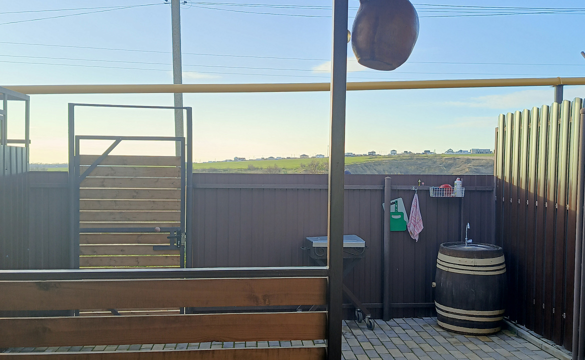 Морской. Частный сектор У тети Аси. За Родину