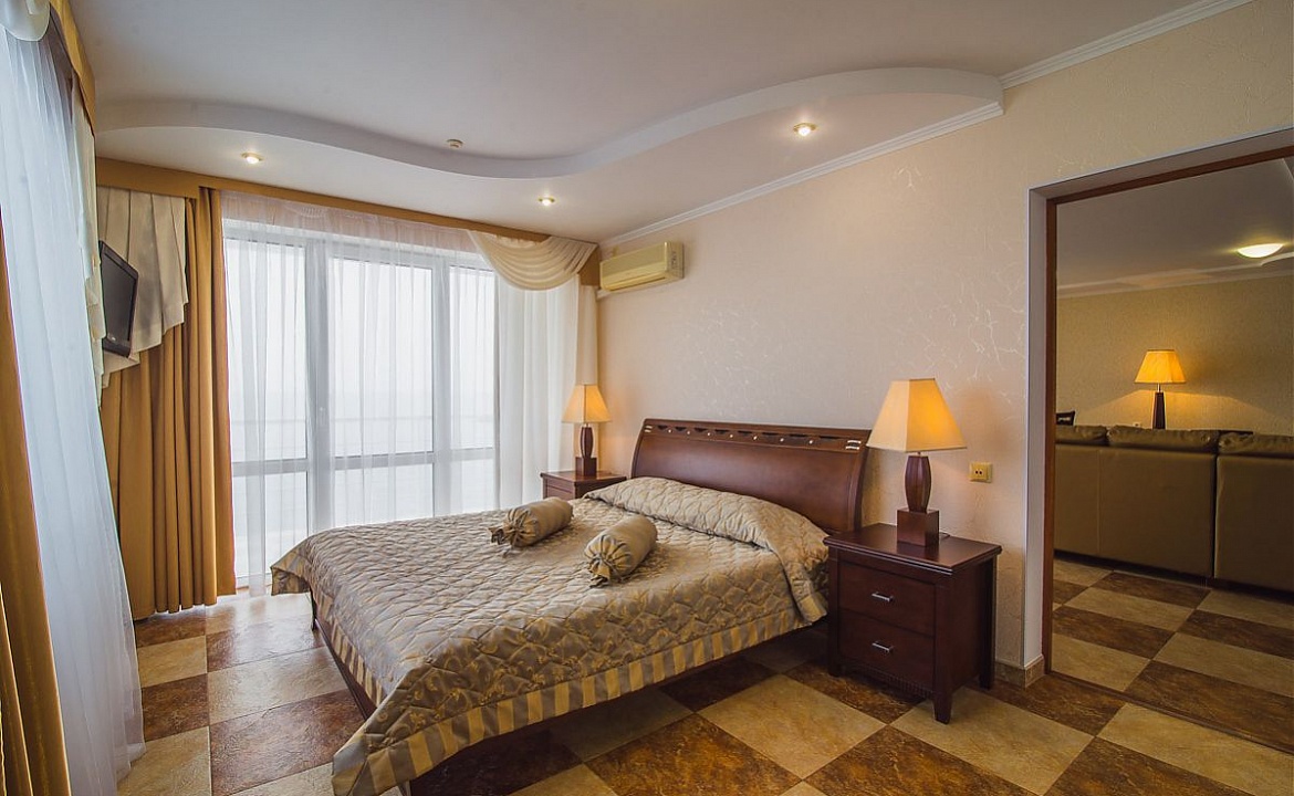 Апартаменты. Hotel & Osteophaty center "Lotus". Утёс