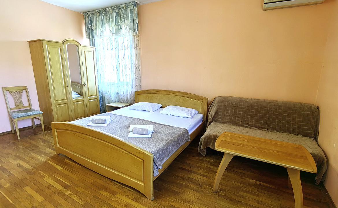 Пятиместный номер «Комфорт». Гостевой дом "Цитрус". Лазаревское