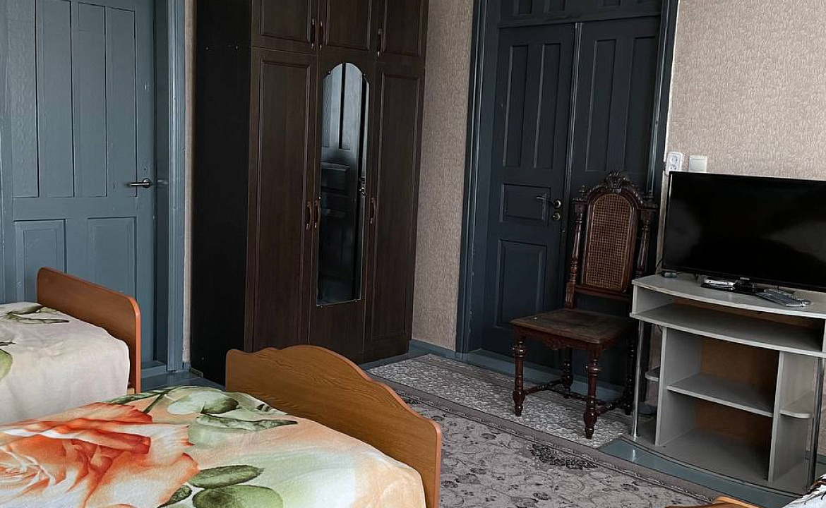 Семейный эконом. Частный сектор Частный дом у Кристины. Сухум