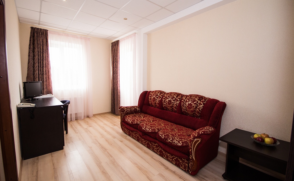 Семейный 2-комнатный. Отель Робинзон. Анапа