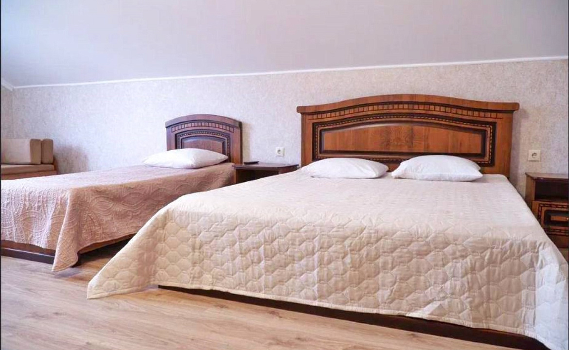 СТАНДАРТ 4-Х МЕСТНЫЙ. Гостевой дом ВАРДАНЕ. Вардане