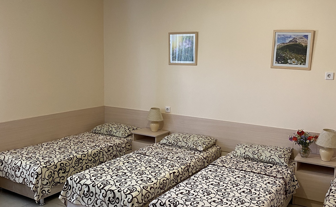 4-х местный улучшенной комфортности. Пансионат Ракушка. Благовещенская