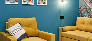 Квартира в многоквартирном доме Современная квартира у моря с отдельной спальней