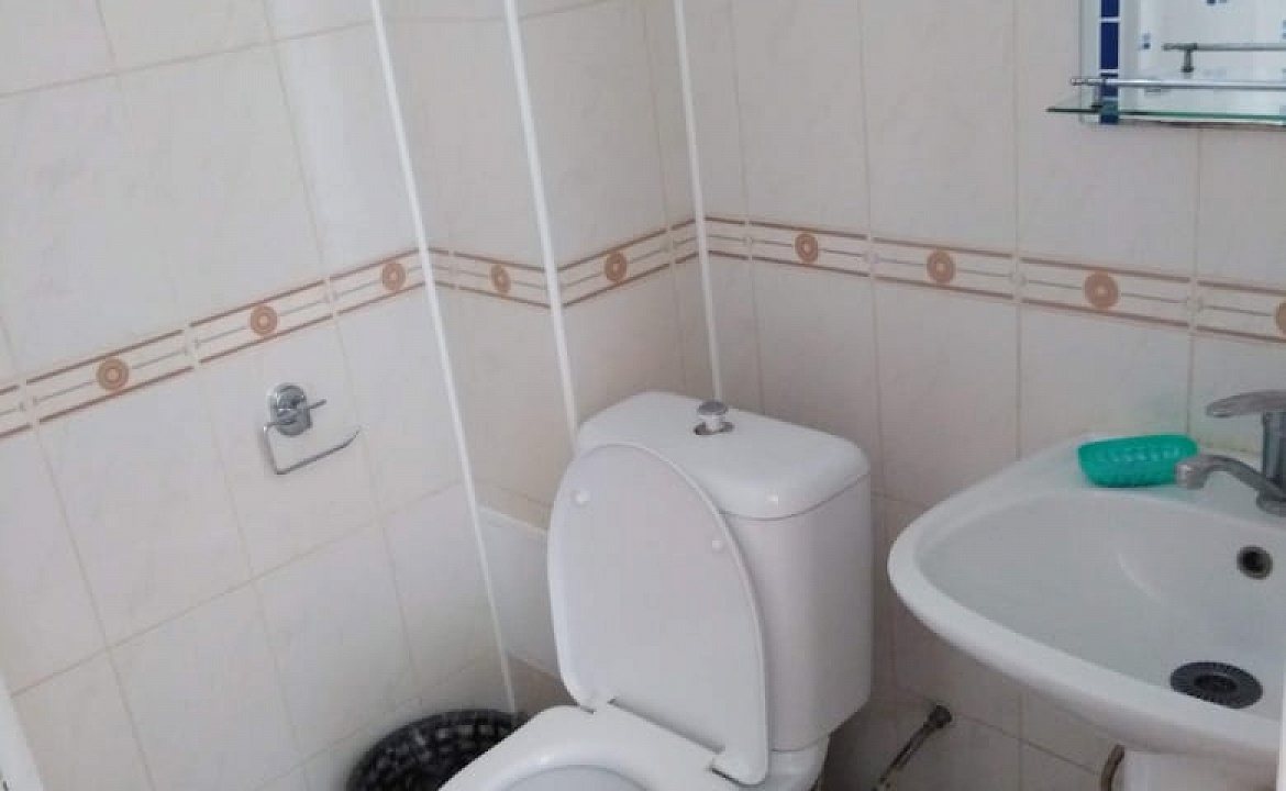 Двух местный . Частный сектор На высоком берегу . Анапа