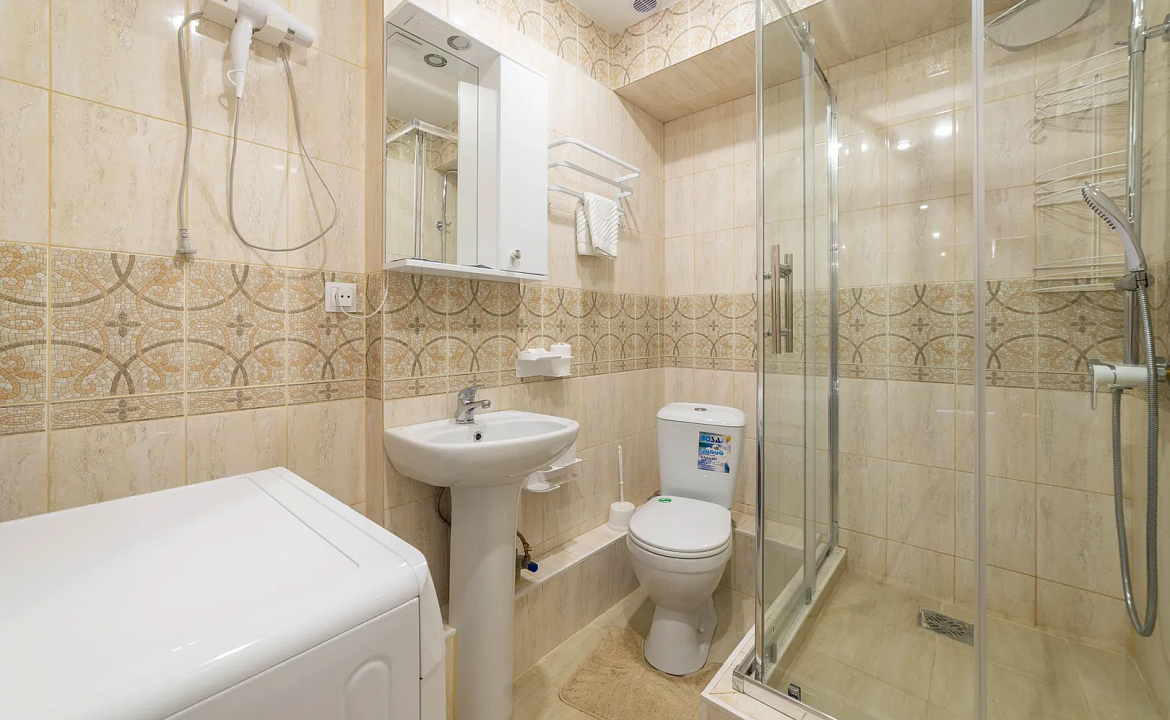 Deluxe Apartment ЖК Санни Хилл с собственным двориком. Апартаменты Deluxe ЖК Санни Хилл. Адлер