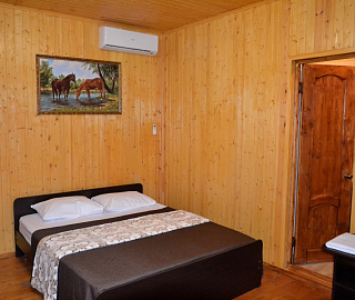 Номер Кomfort. Гостевой дом "Лдзаа". 