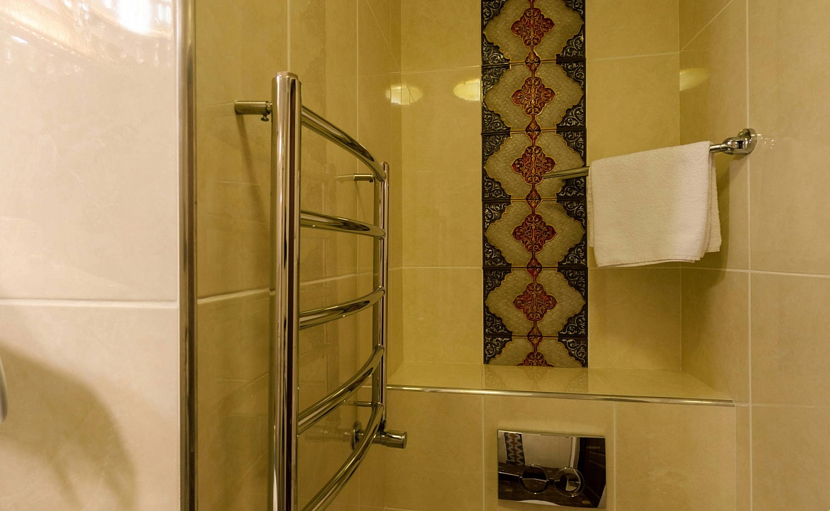 Трехместный номер класса «Полулюкс». Отель "Гранд Флер". Форос