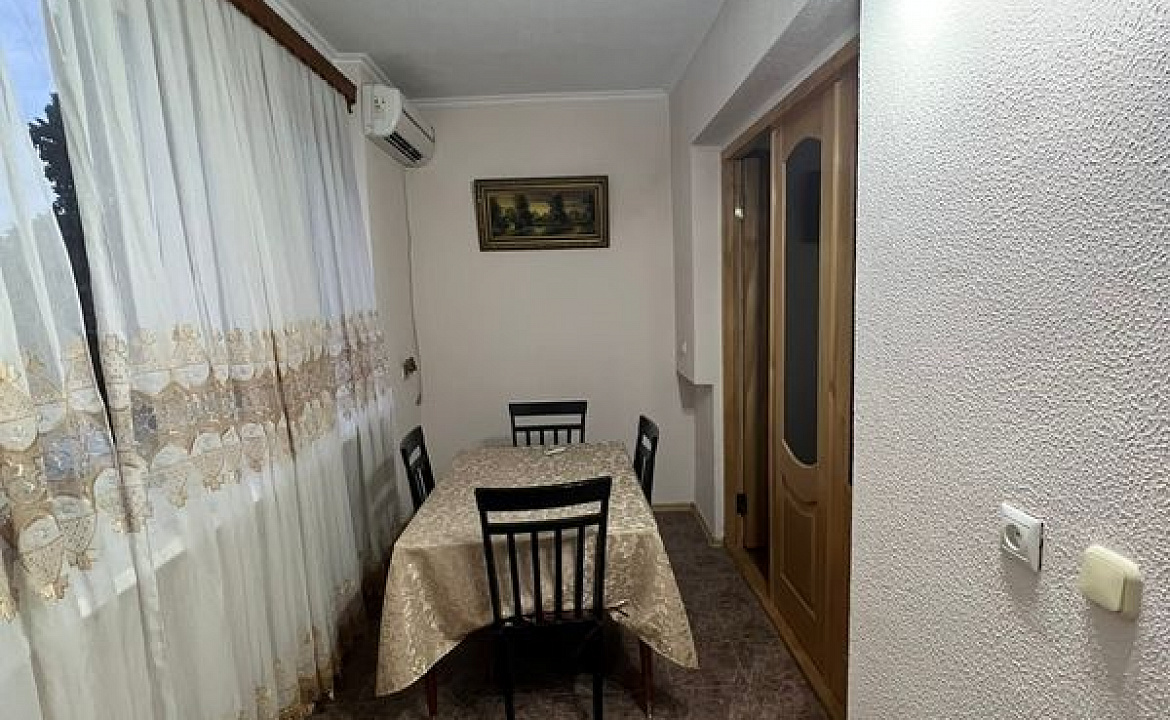 2х-комнатная квартира под ключ. Квартира в многоквартирном доме 2х-комнатная квартира Царгуш 23 кв 24 в Гудауте. Гудаута