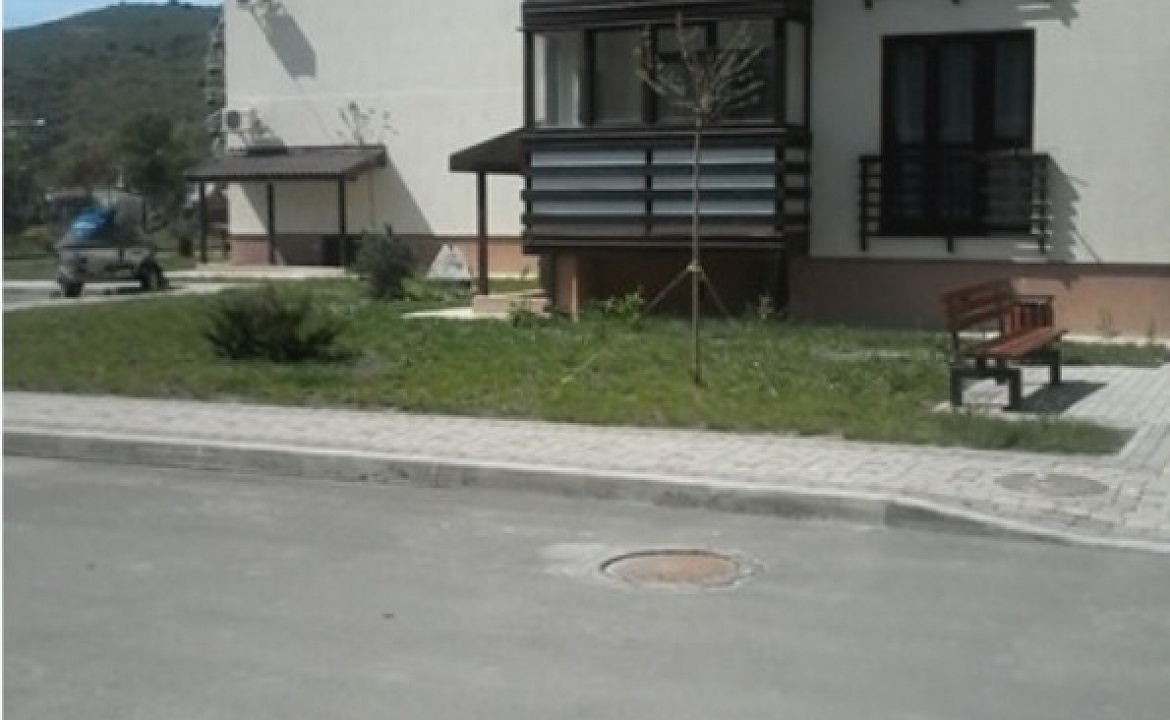 2х-комнатная квартира. Квартира в многоквартирном доме 2х-комнатная Утришская 31/а . Сукко