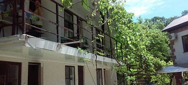 Гостевой дом "Наш дворик" в Джубге        Гостевой дом "Наш дворик" в Джубге