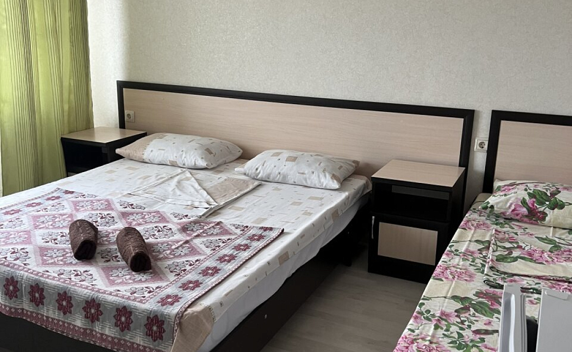 3х местный Стандарт, от 1 до 3 гостей, двуспальная кровать. Мини-отель Моника. Анапа