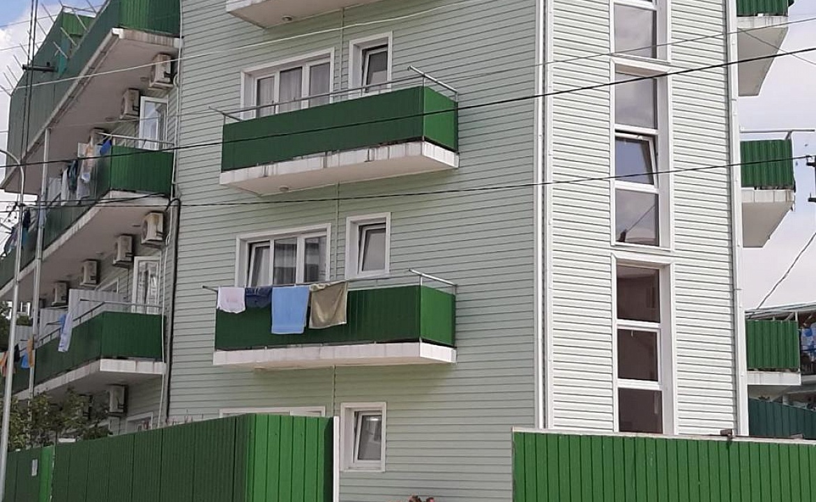 Корпус 2 с бассейном на крыше. Гостиница "Эдем". Лермонтово