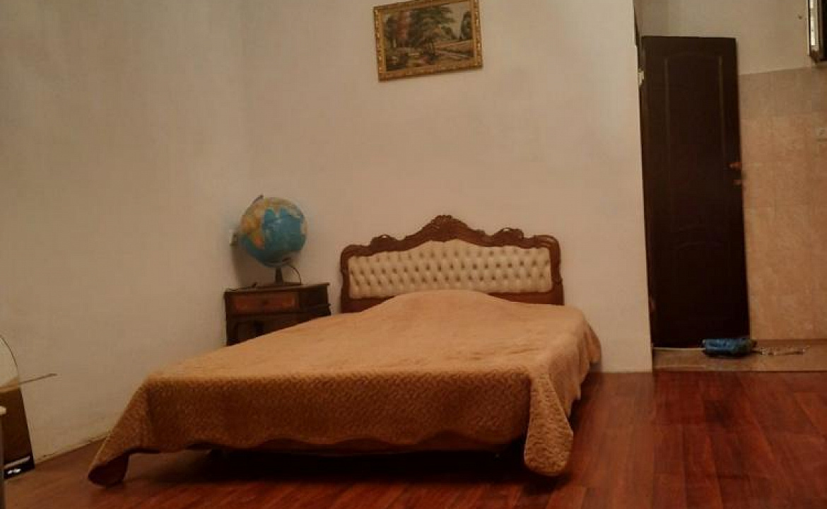 2-х местный . Частный сектор ул. Имама Шамила, 59. Сухум