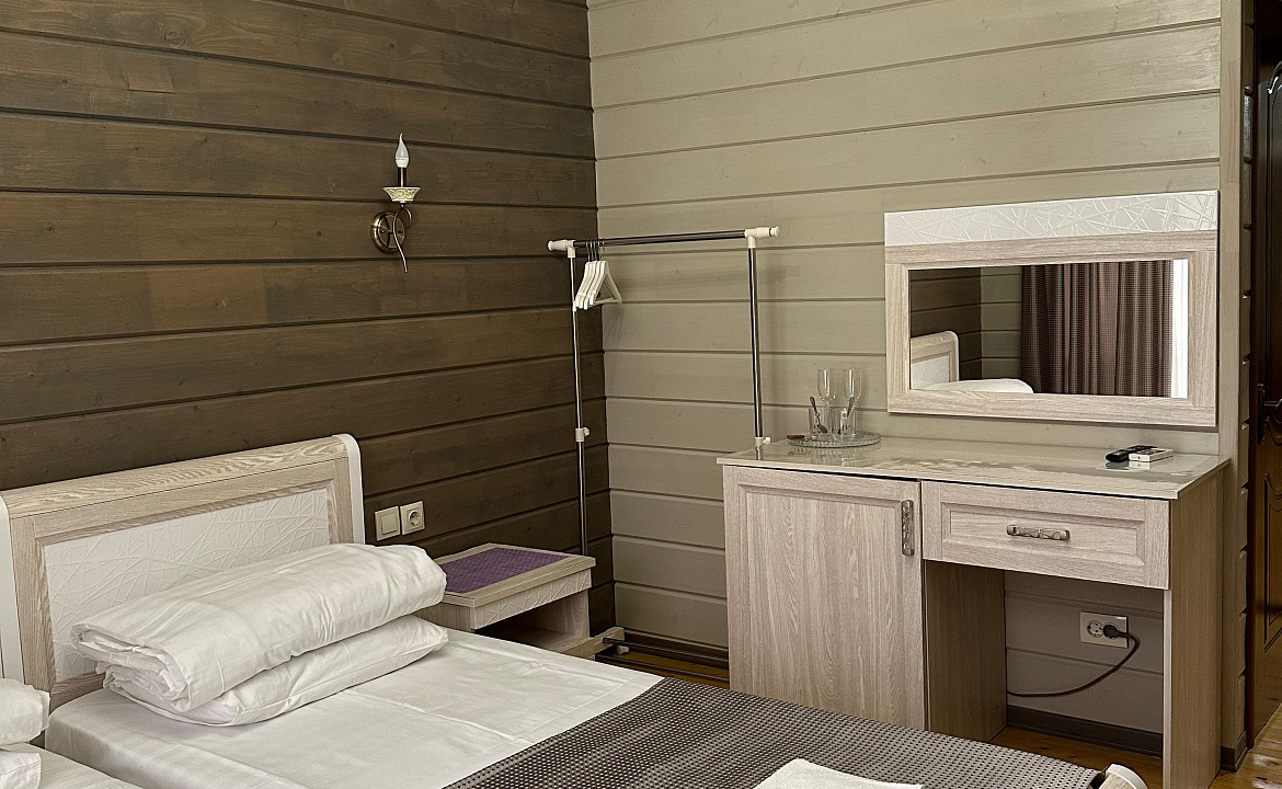 Номер с раздельными кроватями . Гостиница Гагра. Гагра