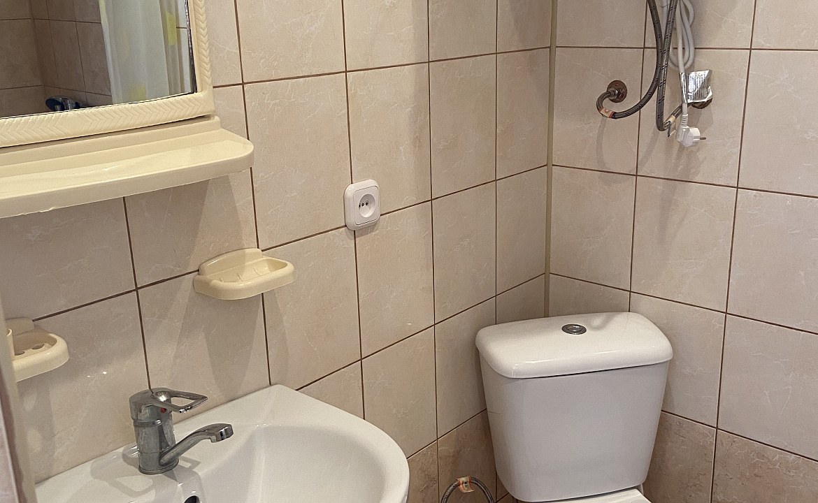 3-х местный номер на 3-ем этаже. Гостевой дом У Сергея и Веры . Гагра 3-х местный номер на 3-ем этаже. Гостевой дом У Сергея и Веры . Гагра