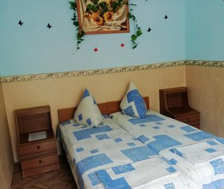 Номер с балконом. Гостевой дом "Горный воздух". 