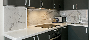 Квартира в многоквартирном доме Студия на первой береговой