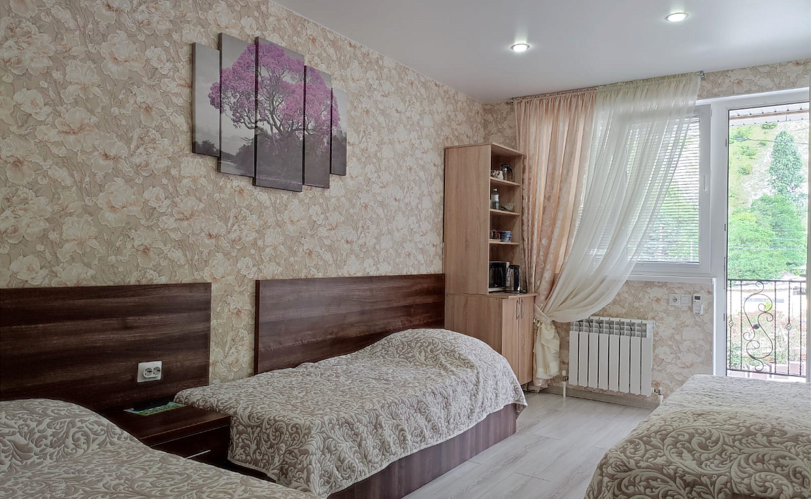 4-х местный стандарт со всеми удобствами.. Гостевой дом "Уда-ча". Лазаревское 4-х местный стандарт со всеми удобствами.. Гостевой дом "Уда-ча". Лазаревское