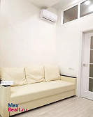 Квартира в многоквартирном доме в Центральном и Хостинском районе города Сочи. Квартира в многоквартирном доме в Центральном и Хостинском районе города Сочи.