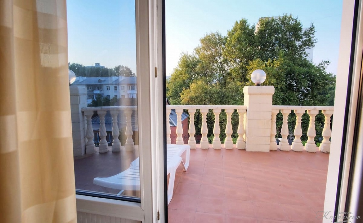 АПАРТАМЕНТЫ. Гостиница "Континент". Анапа