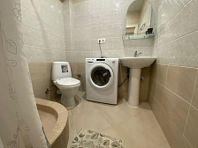 Квартира в многоквартирном доме Уютная студия на первой береговой 