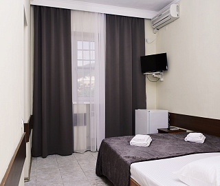 2х местный с балконом. Гостиница Ласточкино гнездо. 