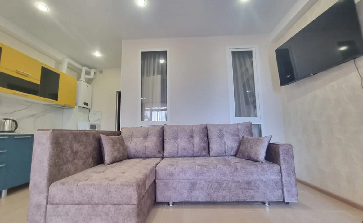 Deluxe Apartment ЖК Санни Хилл с собственным двориком. Апартаменты Deluxe ЖК Санни Хилл. Адлер