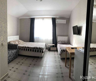  3-х местный номер. Гостевой дом "Амели". 