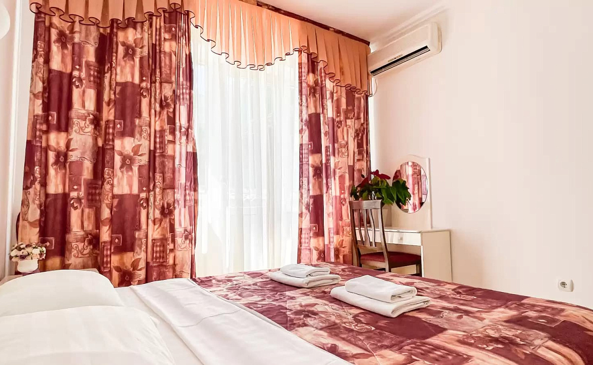 2-х комнатный 5-и местный полулюкс. Мини-отель "Ардо". Анапа