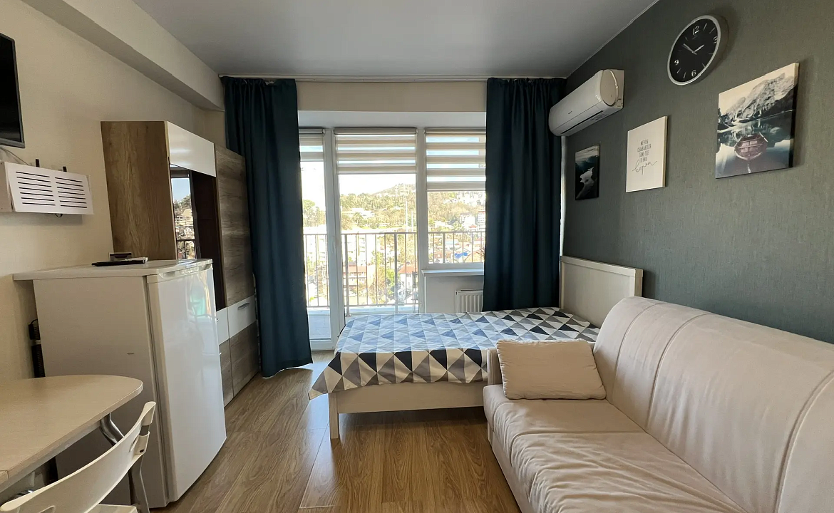 Студия у моря с видом на горы 219к2. Светлая квартира с террасой и морем. Дагомыс