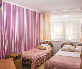 Молодежный . Гостевой дом Жанетт". 