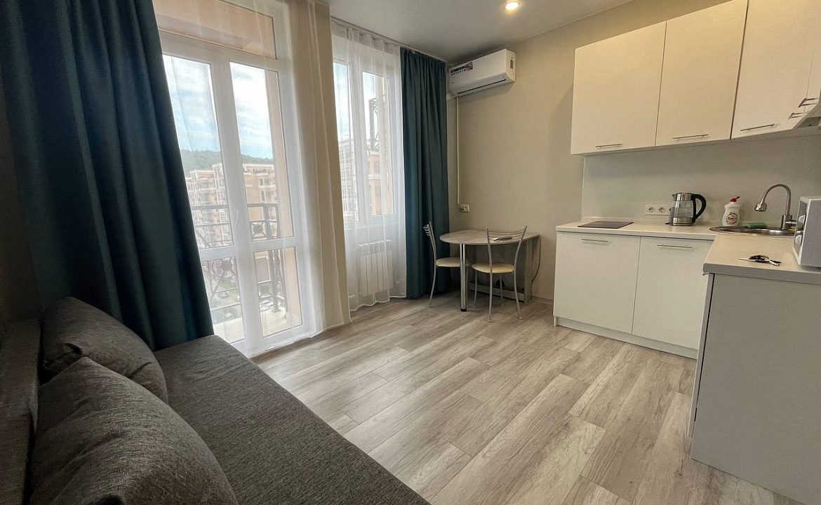 Студия на 8 этаже. Студия на 8 этаже. Лазаревское