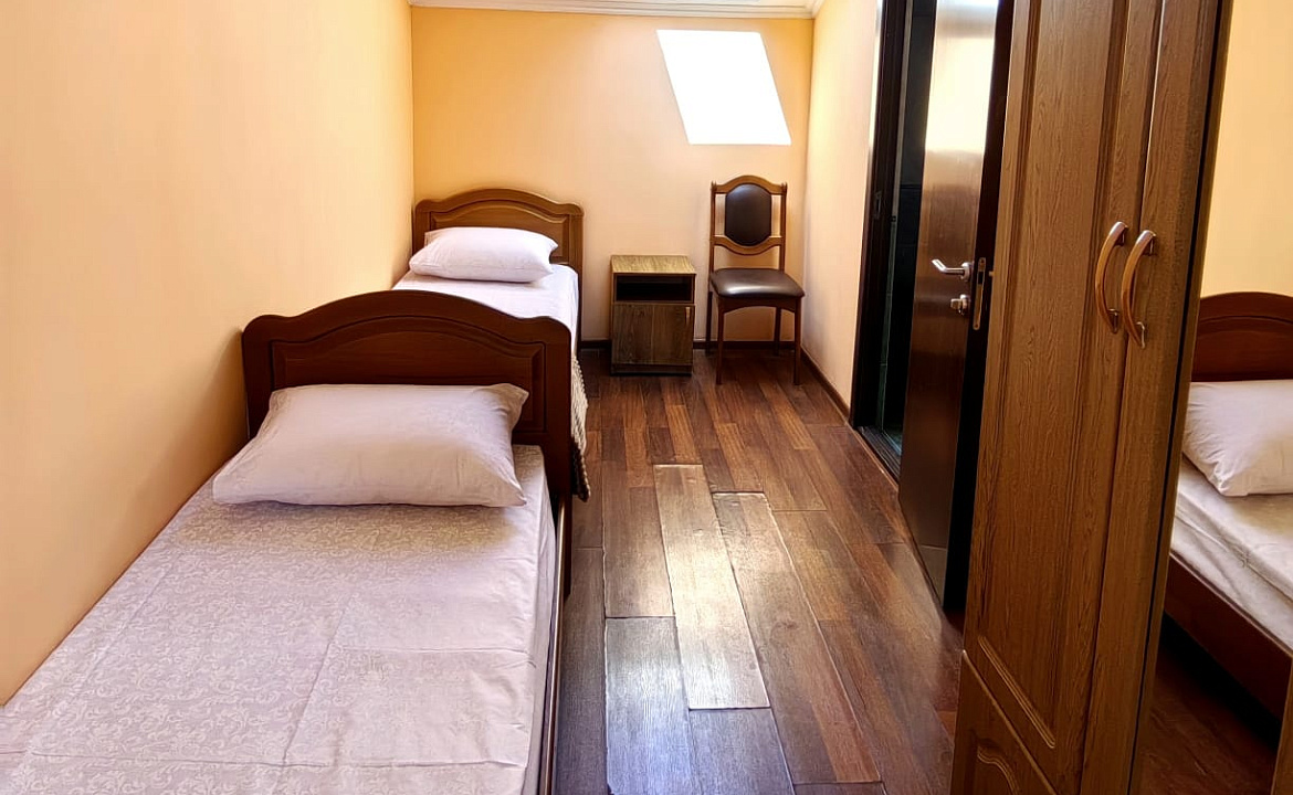 Пятиместный номер «Стандарт». Гостевой дом "Цитрус". Лазаревское