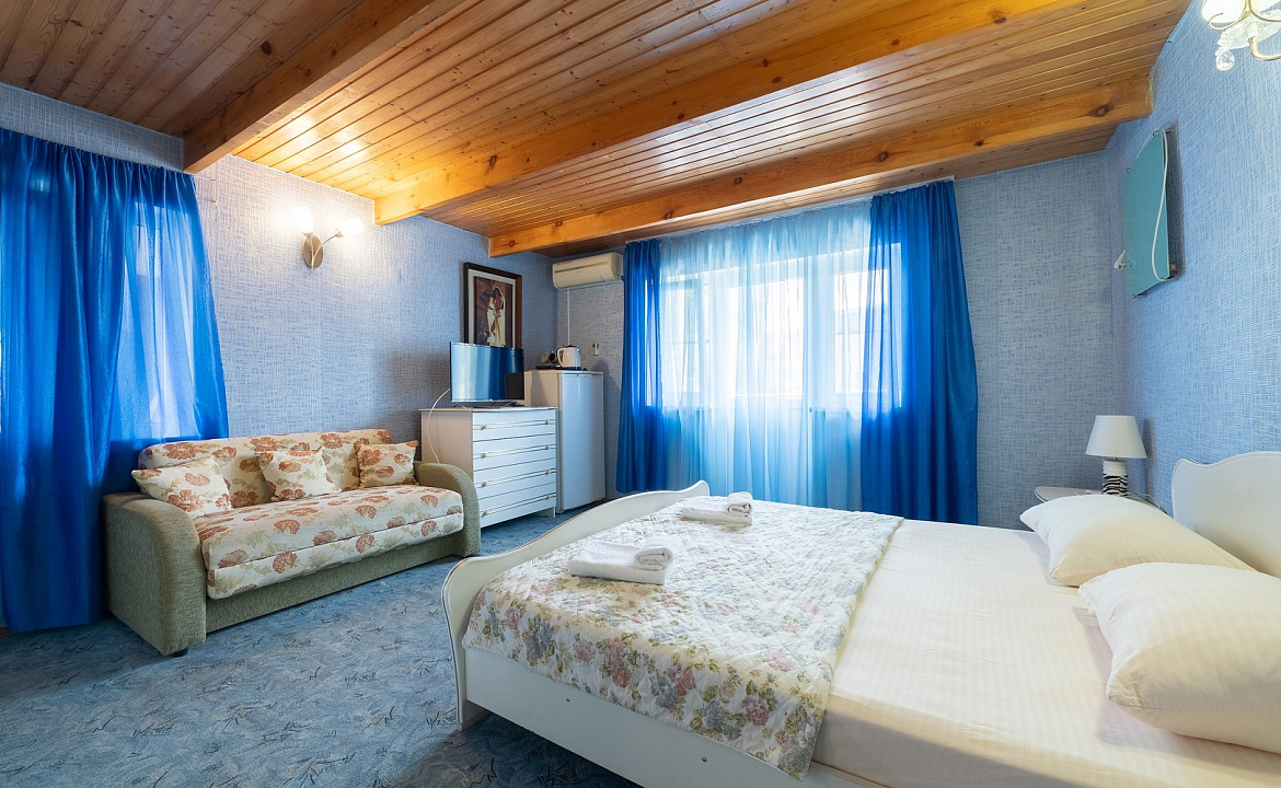 Стандарт трехместный. Отель «Оазис надежды». Адлер