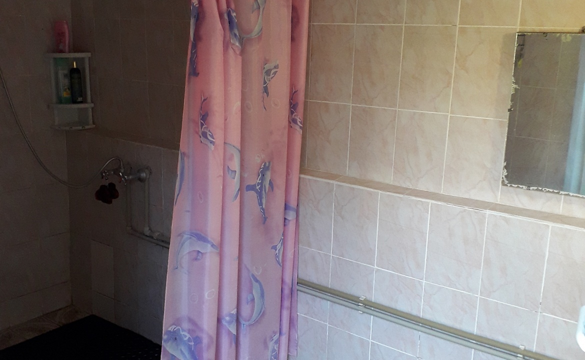 5ти местный выгодный ЭКОНОМ. Гостевой дом МОРЕ с бассейном и баней. Джубга