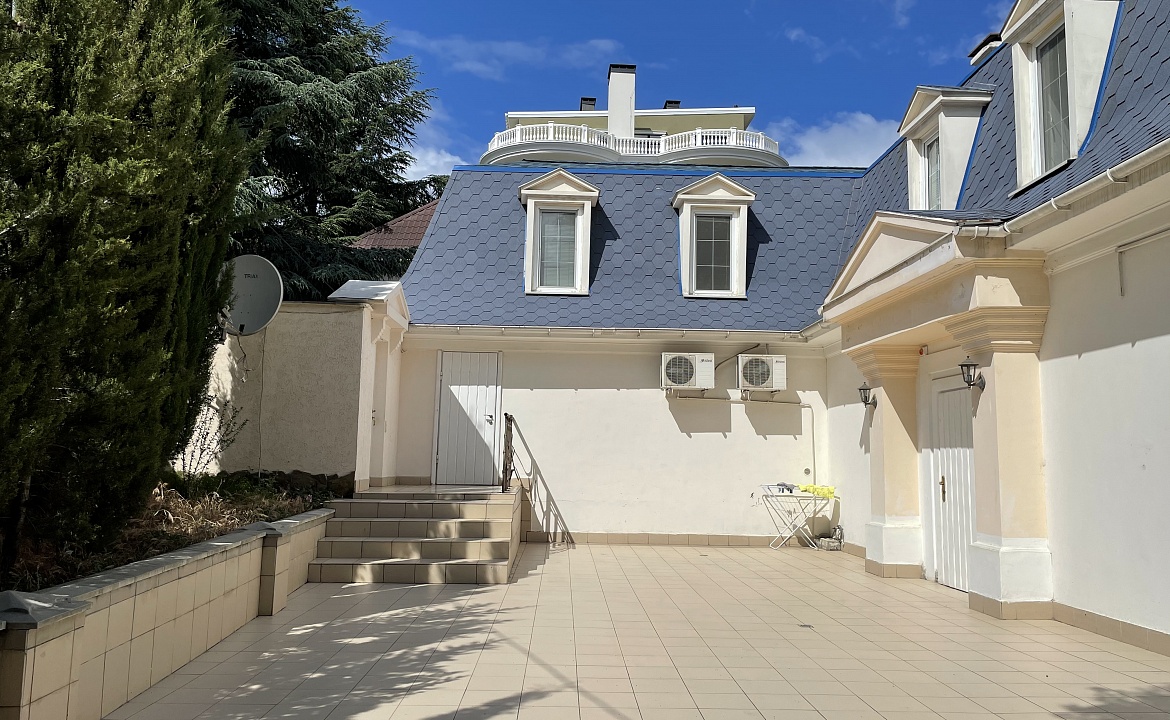 Дом 2-этажный. Гостевой дом "Ялта-Ливадия". Ливадия