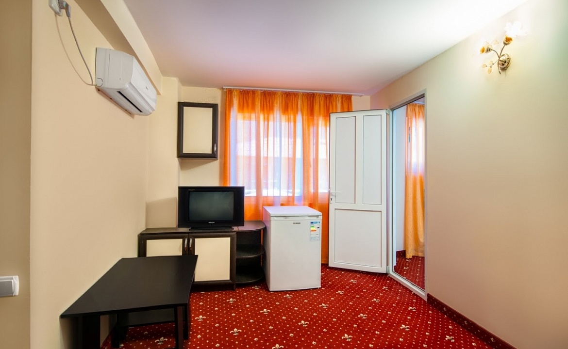 Семейный номер.  Вилла "Рай". Рыбачье