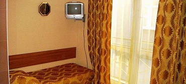 "Эллинг 142-143"