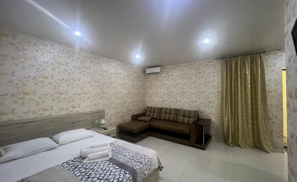 Стандарт трехместный. Гостевой дом Гамма. Анапа